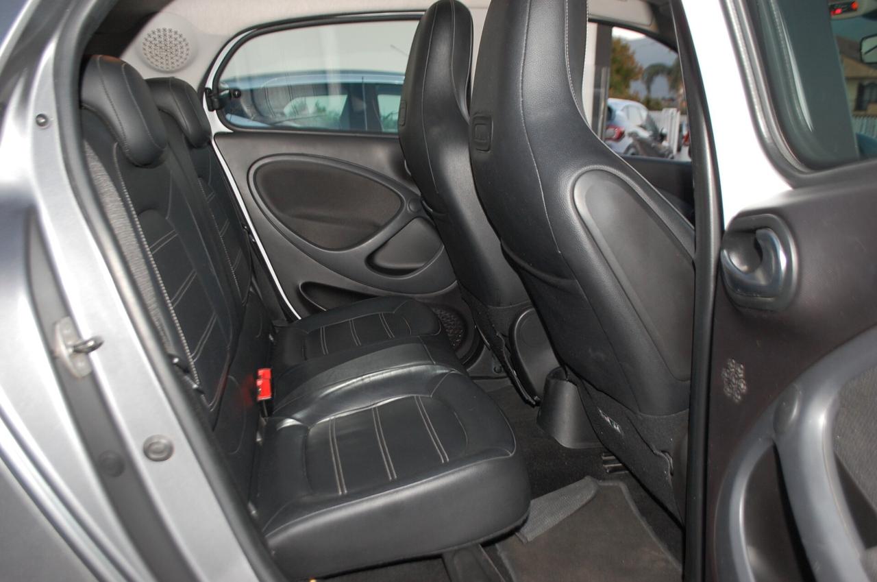 Smart forFour 1.0 Prime 71CV twinamic Cabrio Uff Italy Lega Navi