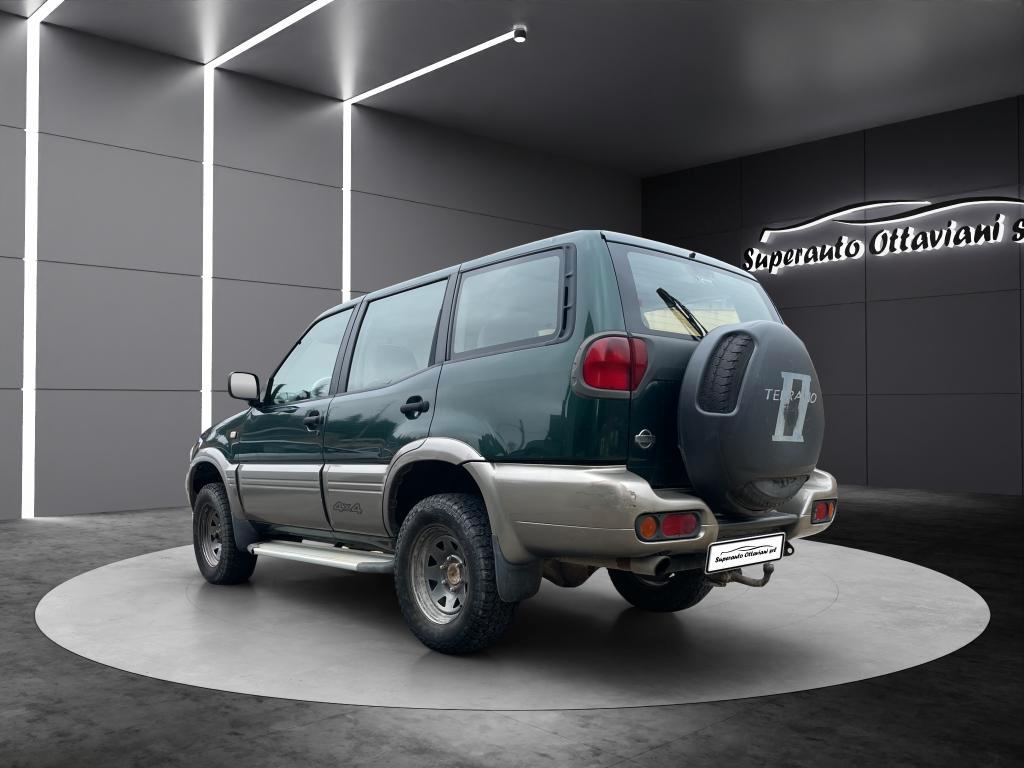Nissan Terrano 5 Porte Terrano 5p 2.7 tdi Elegance AUTOCARRO