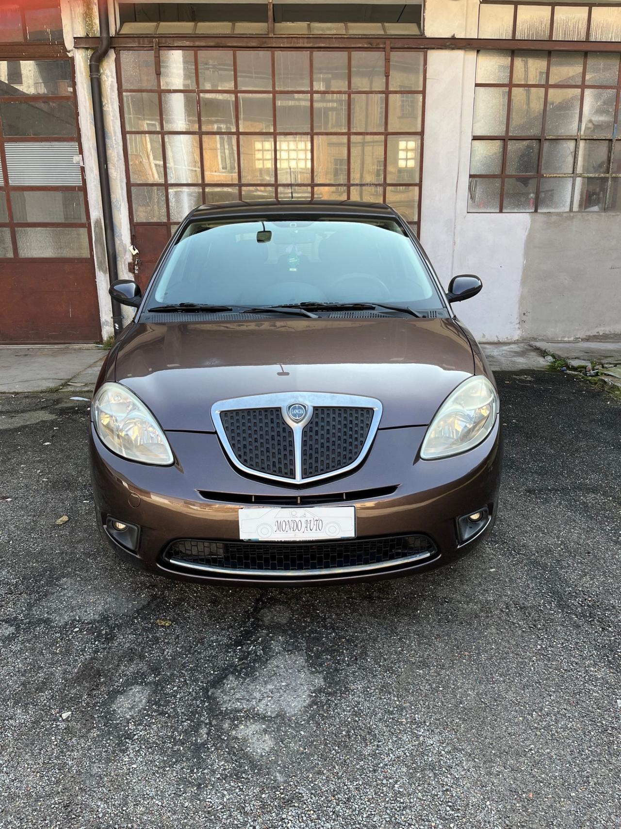 Lancia Ypsilon 1.2 Argento