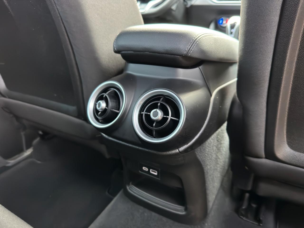 Alfa Romeo Stelvio 2.2 Turbodiesel 210 CV AT8 Q4 Veloce