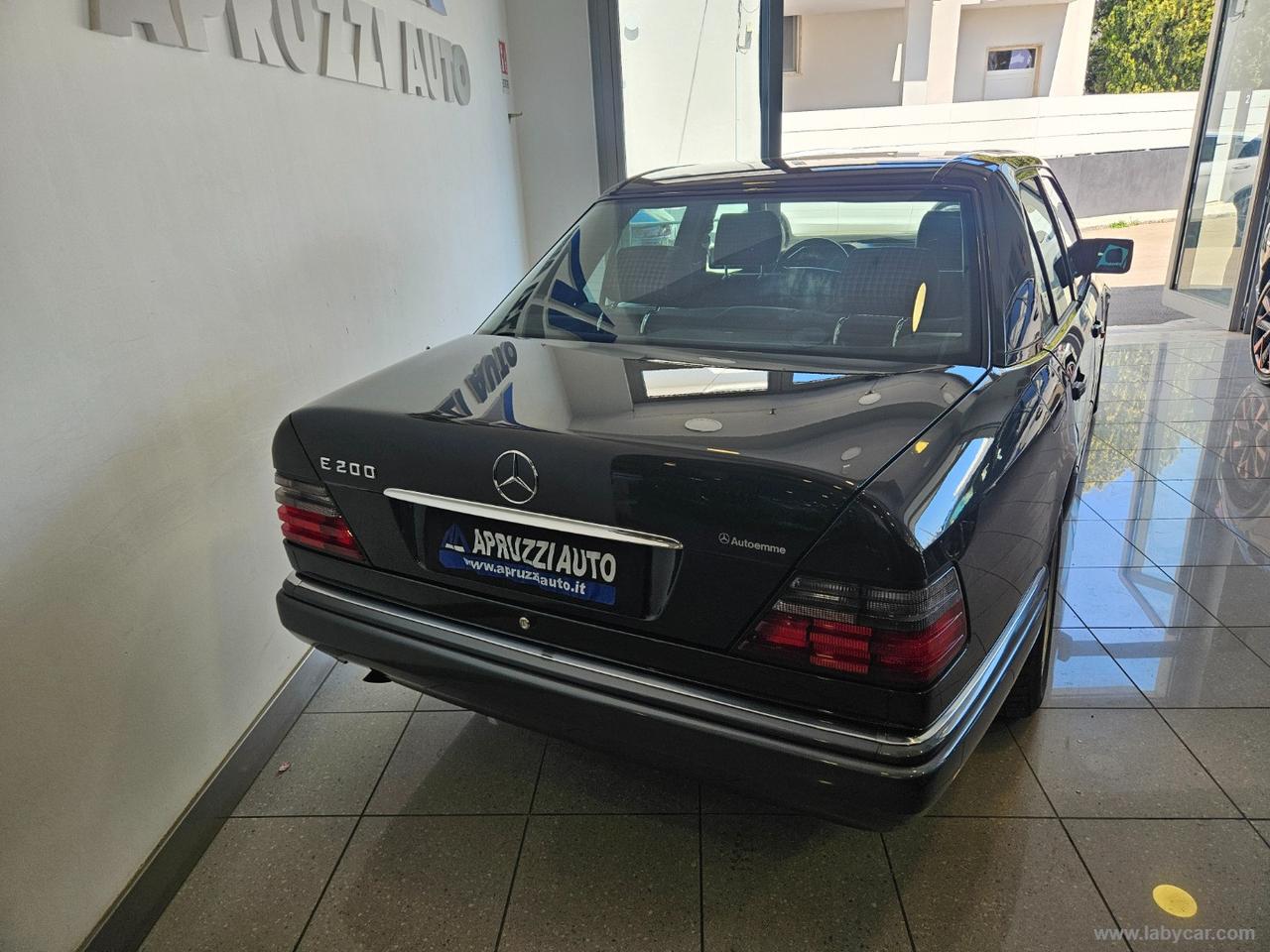 MERCEDES-BENZ E 200 SPORT LINE