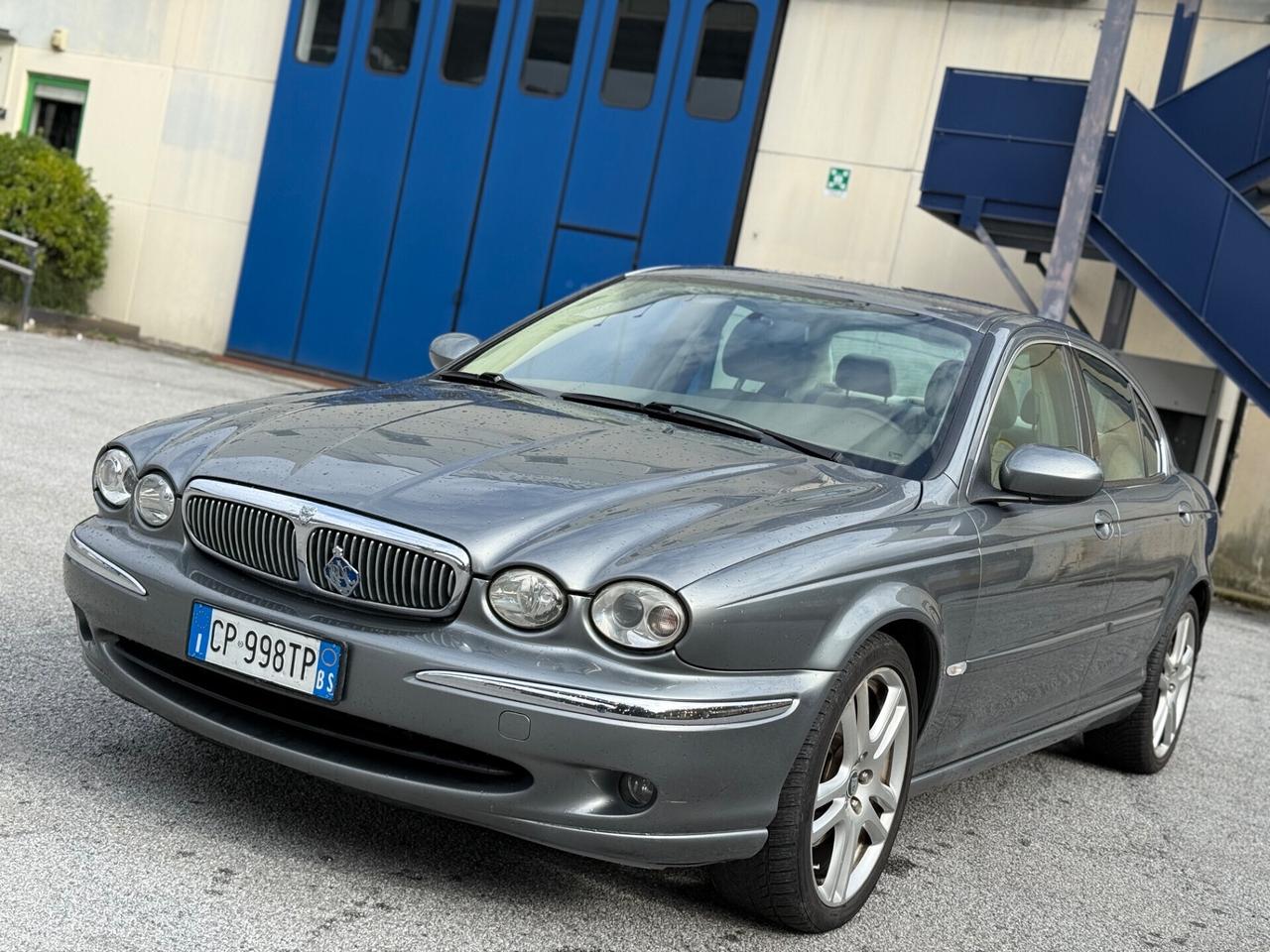 Jaguar X-Type 2 litri V6 24V BENZINA Executive