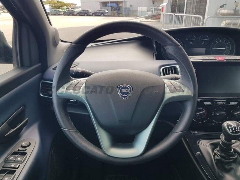 Lancia Ypsilon Ypsilon 1.0 firefly hybrid Platino s&s 70cv