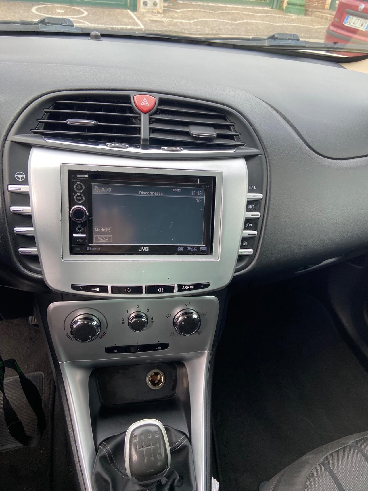 Lancia Delta 1.4 T-Jet 120 CV Silver Ecochic GPL