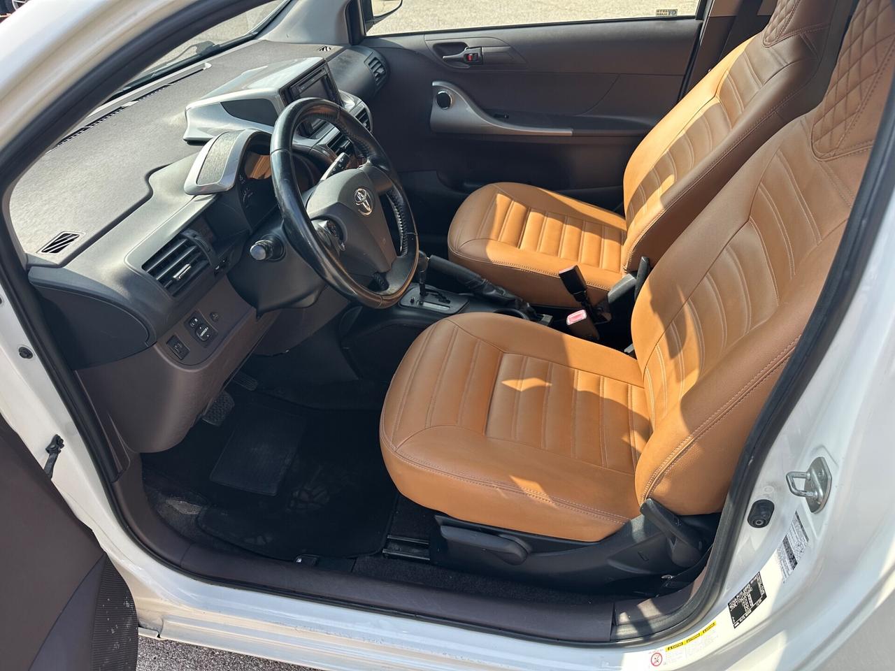 Toyota iQ 1.0