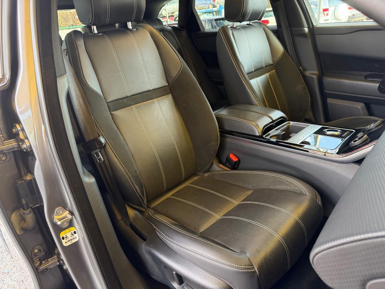 Range Rover Velar 2.0D I4 240 CV R-Dynamic HSE