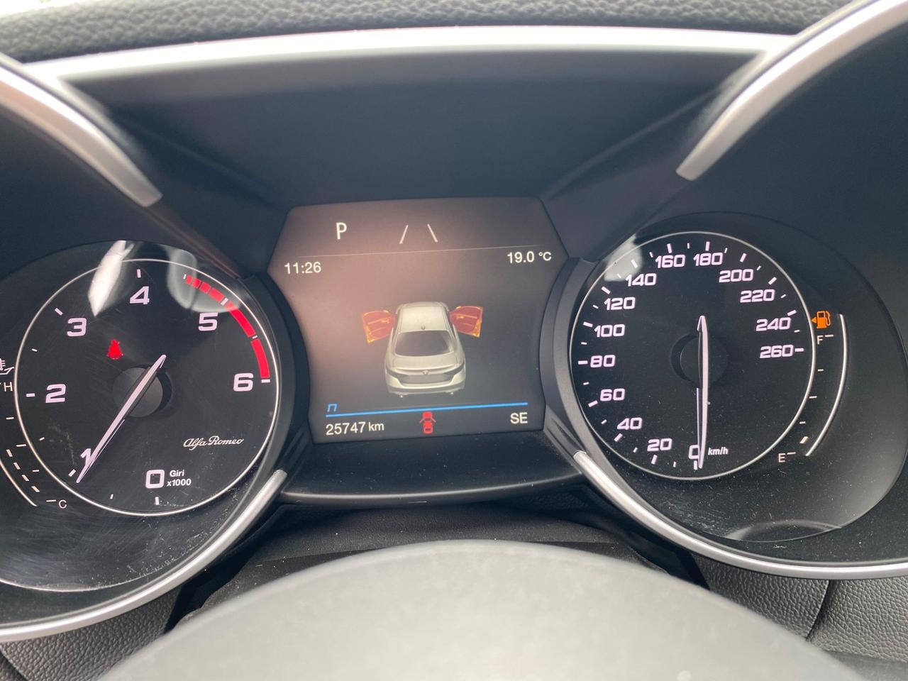 Alfa Romeo Giulia 2.2 190 CV AT8 Sprint Total Black