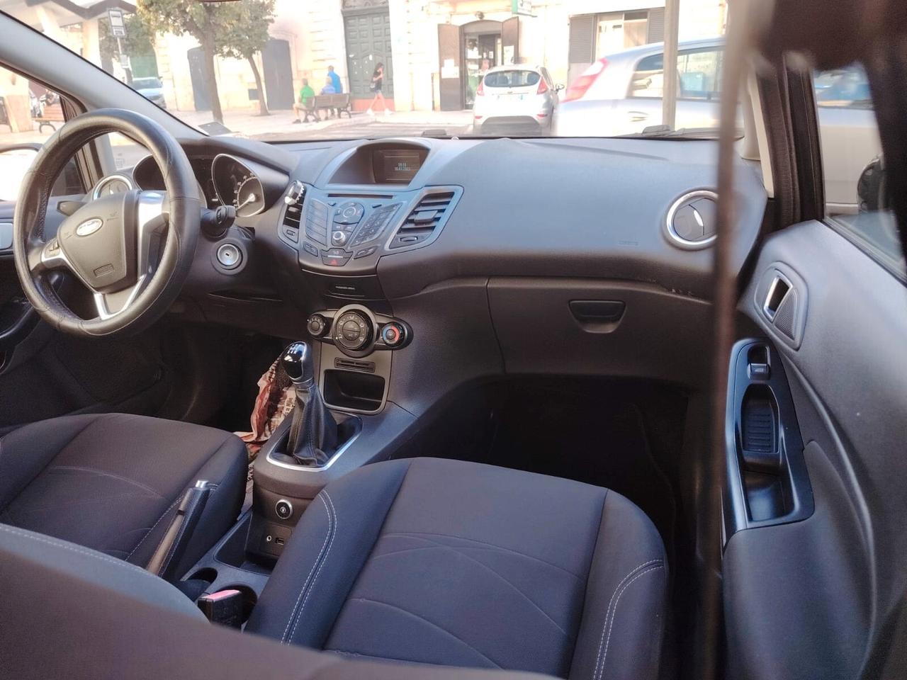 Ford Fiesta 1.4 5 porte Bz.- GPL Business