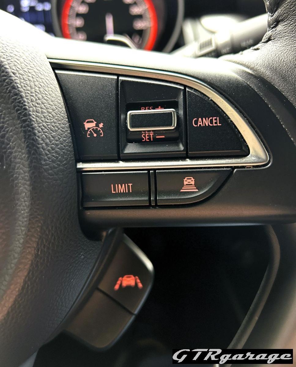 SUZUKI - Swift - 1.2 Hybrid CVT Top