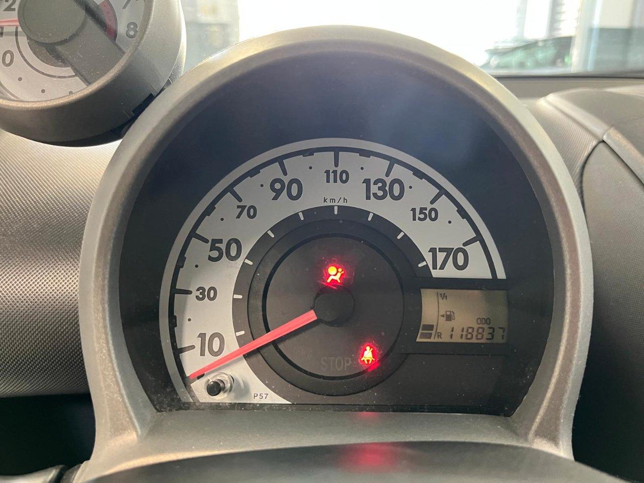 Peugeot 107 5 Porte 107 5p 1.0 12v Sweet Years