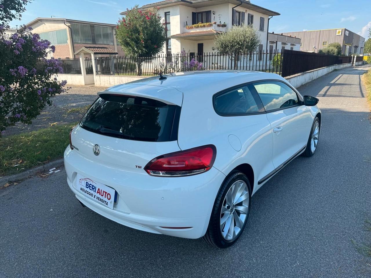 Volkswagen Scirocco cambio automatico