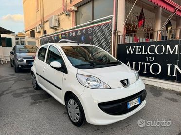 PEUGEOT 107 1000benzina