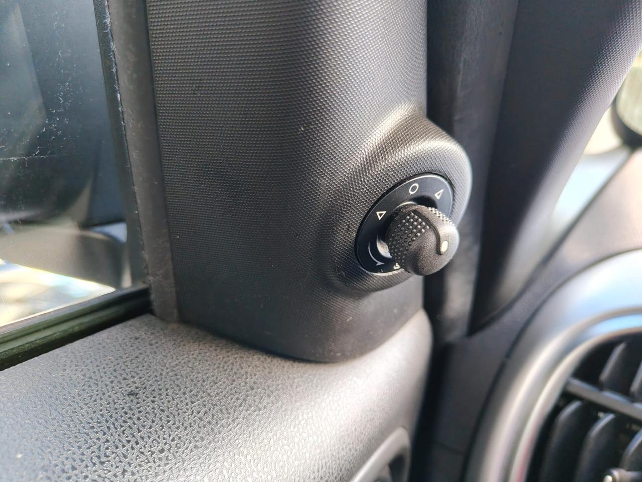 Fiat 500L 1.4 95 CV S&S Cross