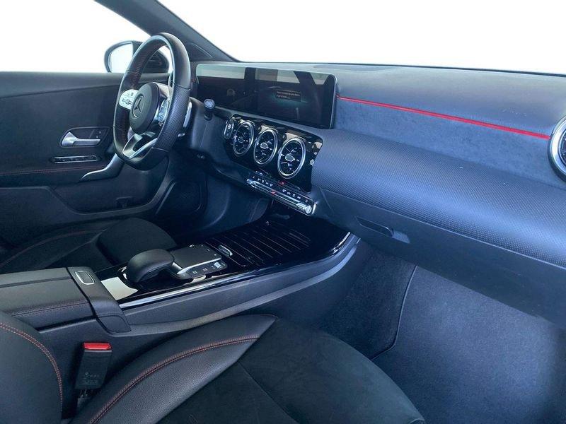 Mercedes-Benz Classe A A 200 d Automatic Premium