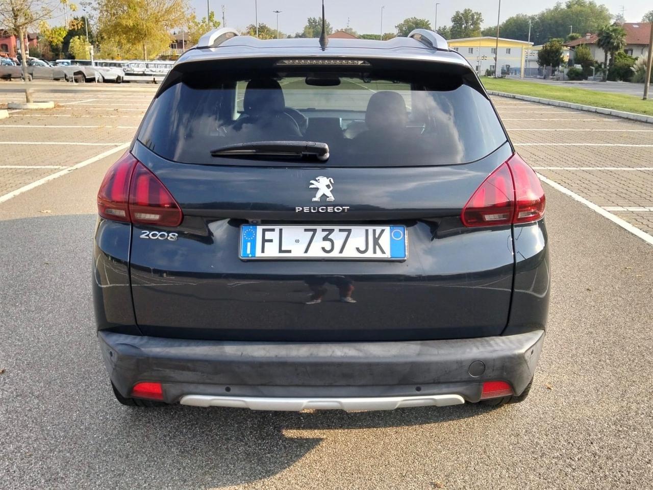 Peugeot 2008 BlueHDi 100 GT Line*Navi*Camera*Pelle*Euro6