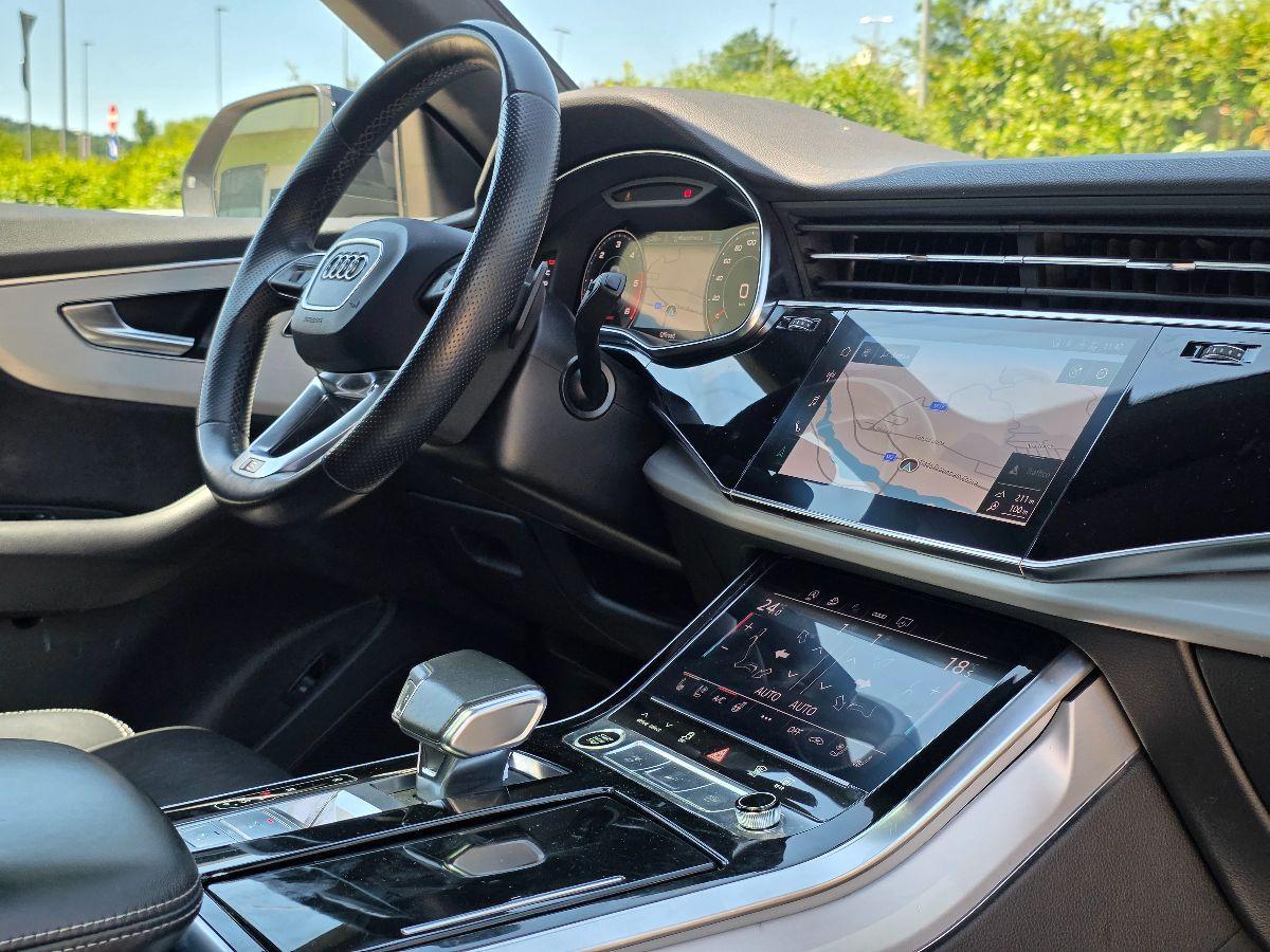 AUDI Q8 50TDI MHEV QUATTRO S-LINE TIPTRONIC