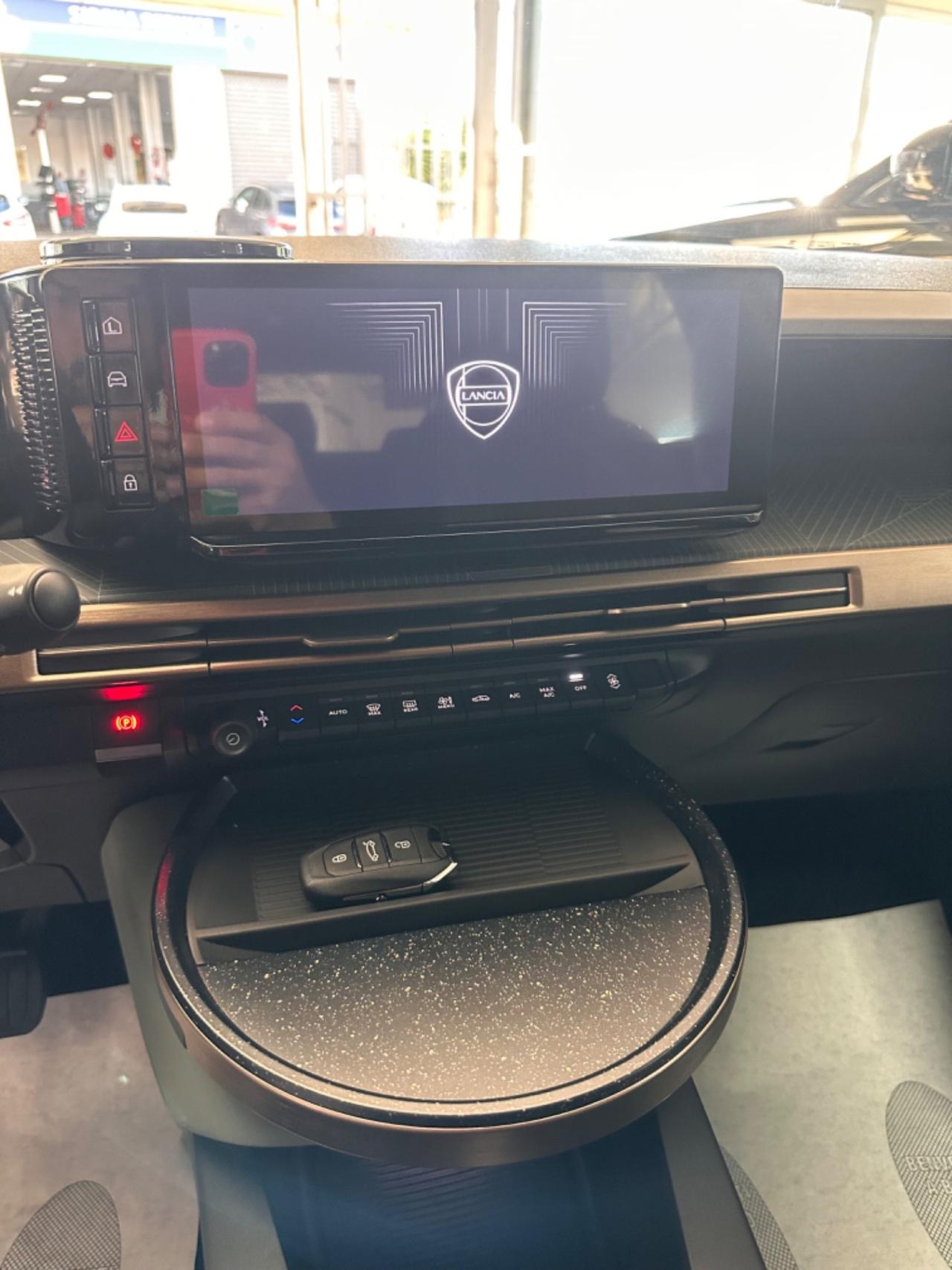 Lancia Ypsilon Hybrid 1.2 e-DCT 100CV KM0