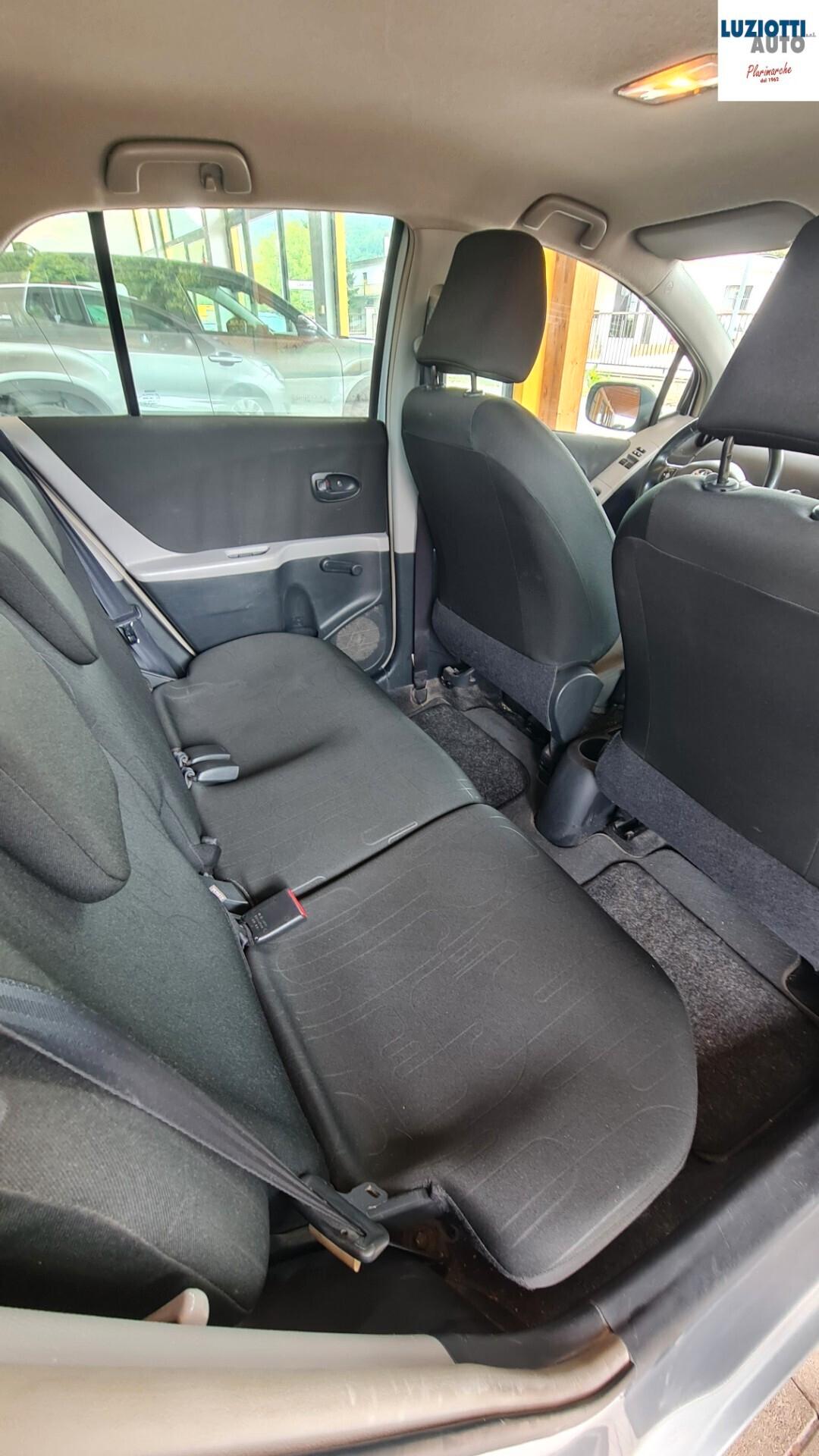 Toyota Yaris 1.0 5P. SOL