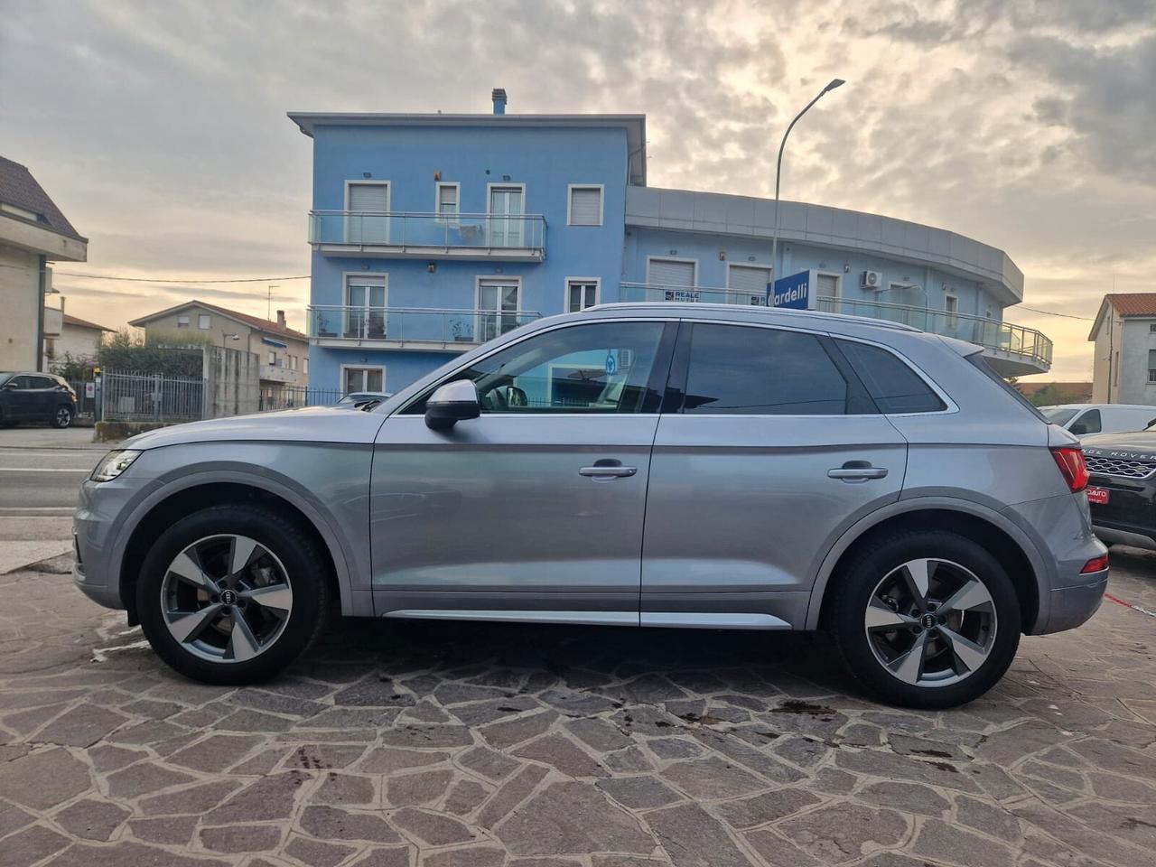 Audi Q5 40 TDI 204 CV quattro S tronic Business Sport