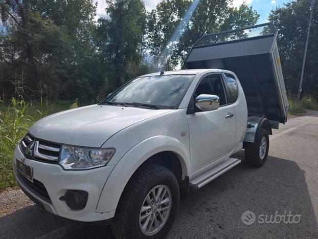 Mitsubishi L200 2.5 DI-D 2 Porte 2015- CON CASSONE