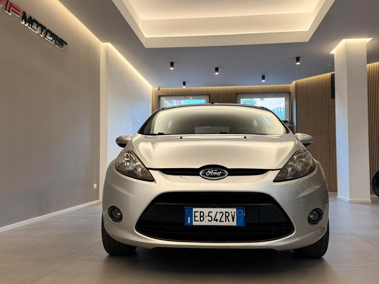 FORD FIESTA 1.4 GPL AUTOMATICA TITANIUM NEOPATENTATI