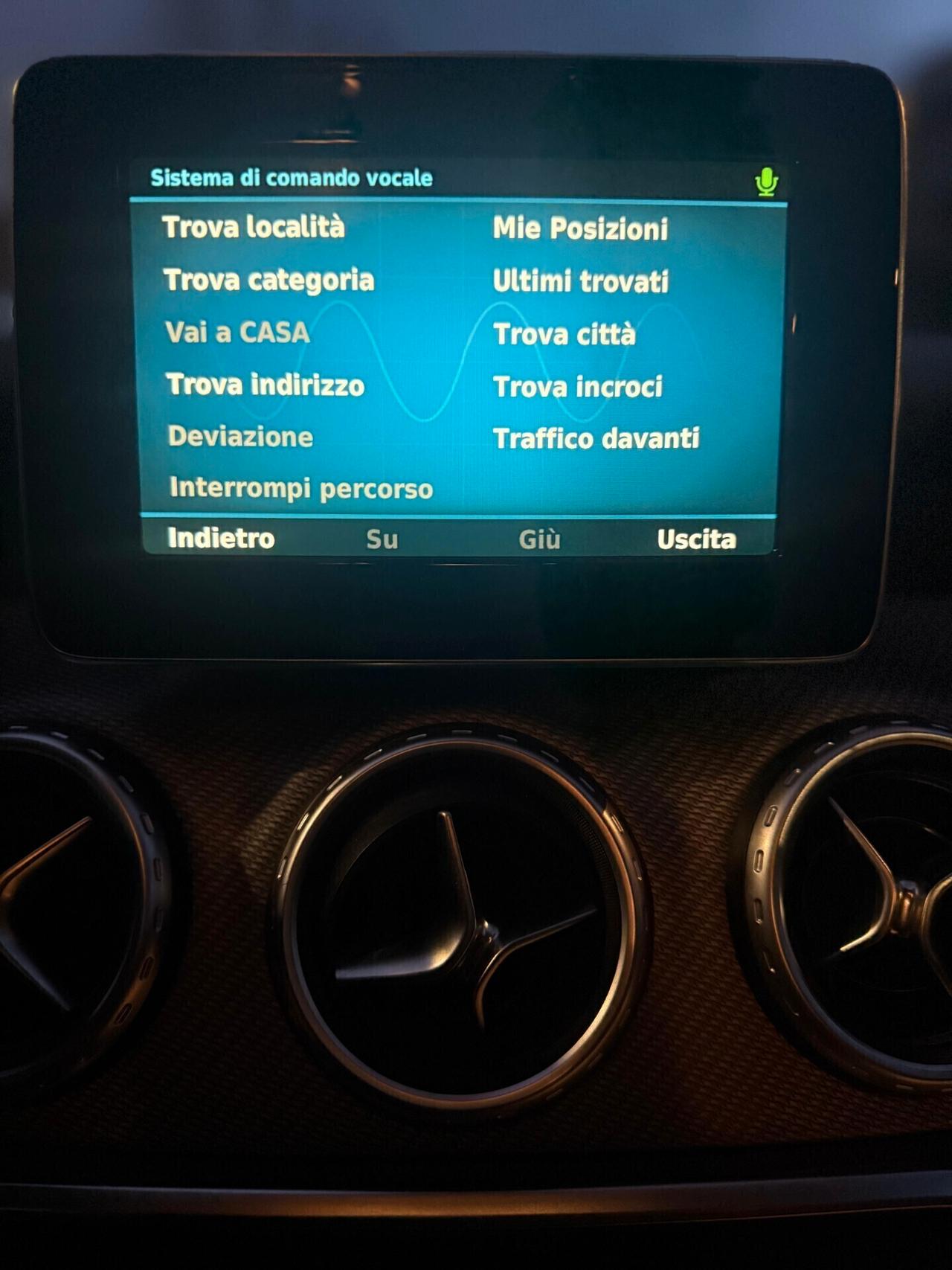 Mercedes-benz GLA 200 D Business