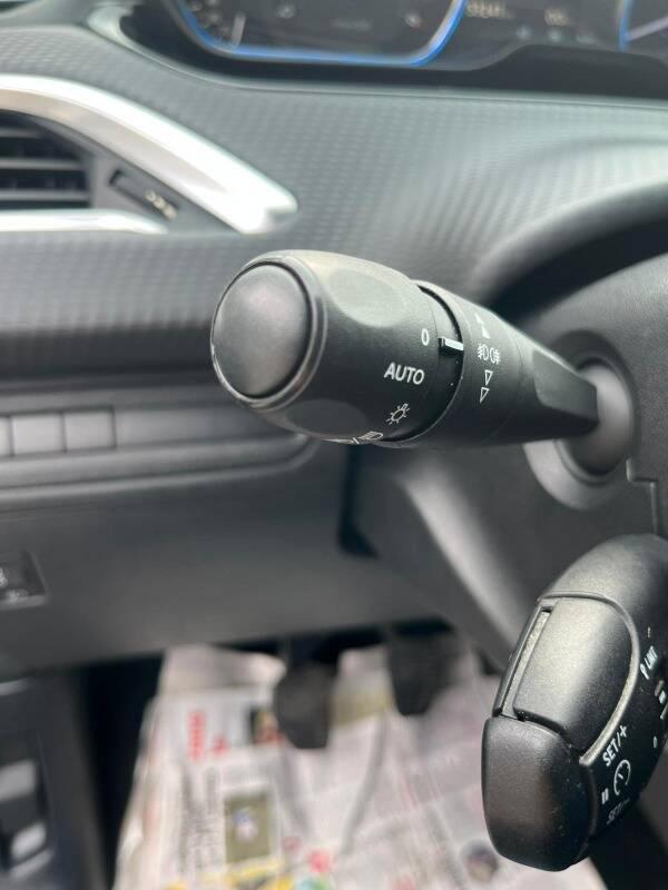 Peugeot 2008 1.6 bluehdi Black Matt 100cv