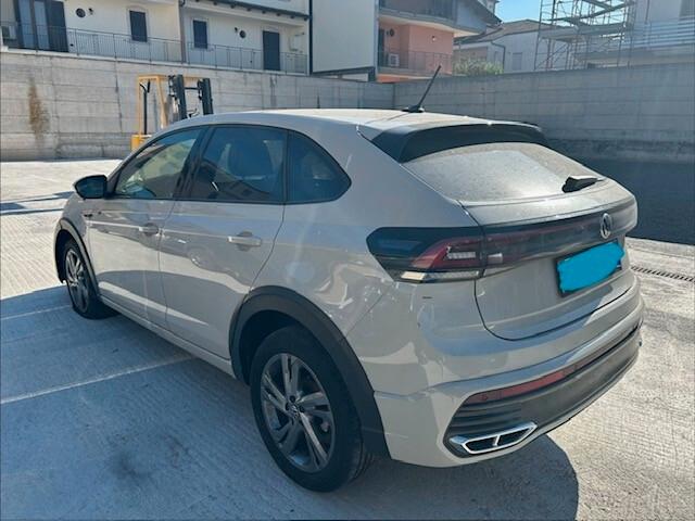 Volkswagen Taigo 1.0 TSI 110 CV DSG R-Line incidentata sinistrata