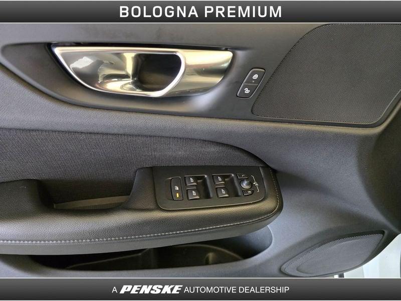 Volvo V60 T6 Recharge AWD Plug-in Hybrid Inscription Expression