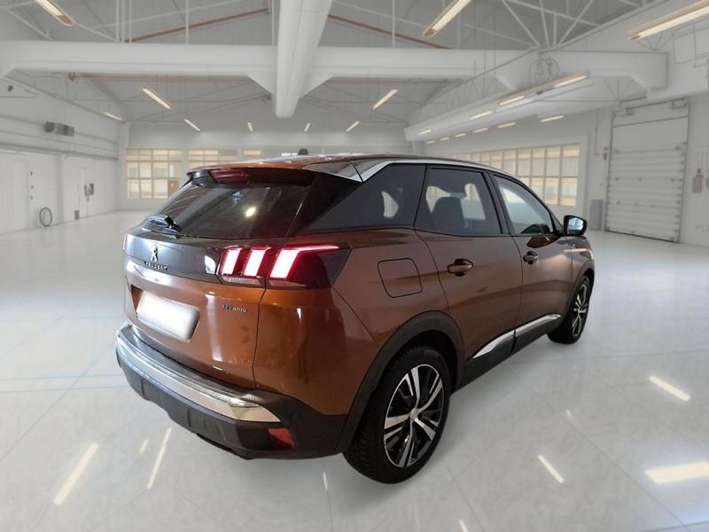 PEUGEOT 3008 Hybrid 225 e-EAT8 Allure