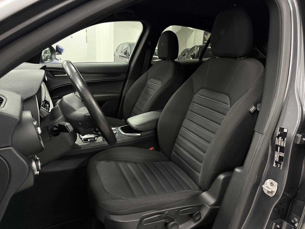 Alfa Romeo Stelvio 2.2 TD 160 CV SUPER BUSINESS RETROCAMERA TAGLIANDI CERTIFICATI