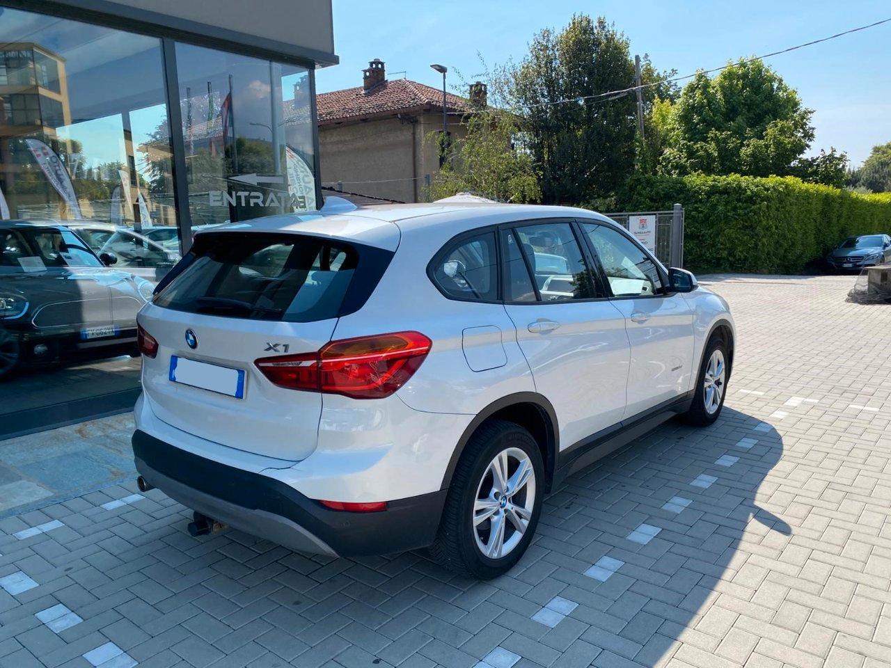BMW X1 sdrive18d Business