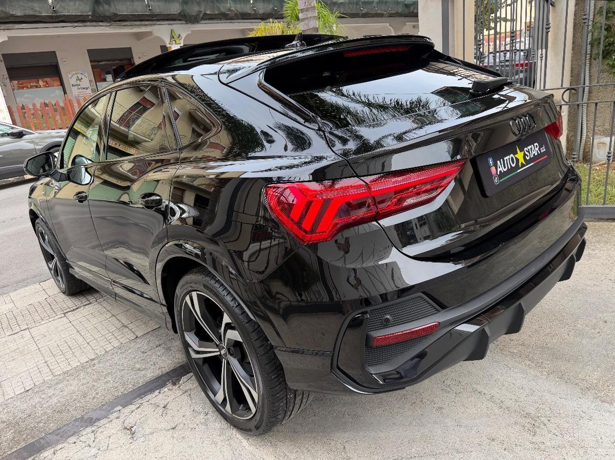 Audi Q3 Sportback 35TDI S-line Identity Black 150CV