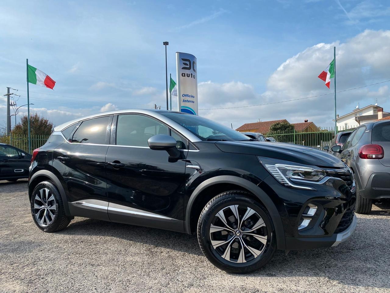 Renault Captur TCe 12V 90cv BiColor Modello Techno 2023