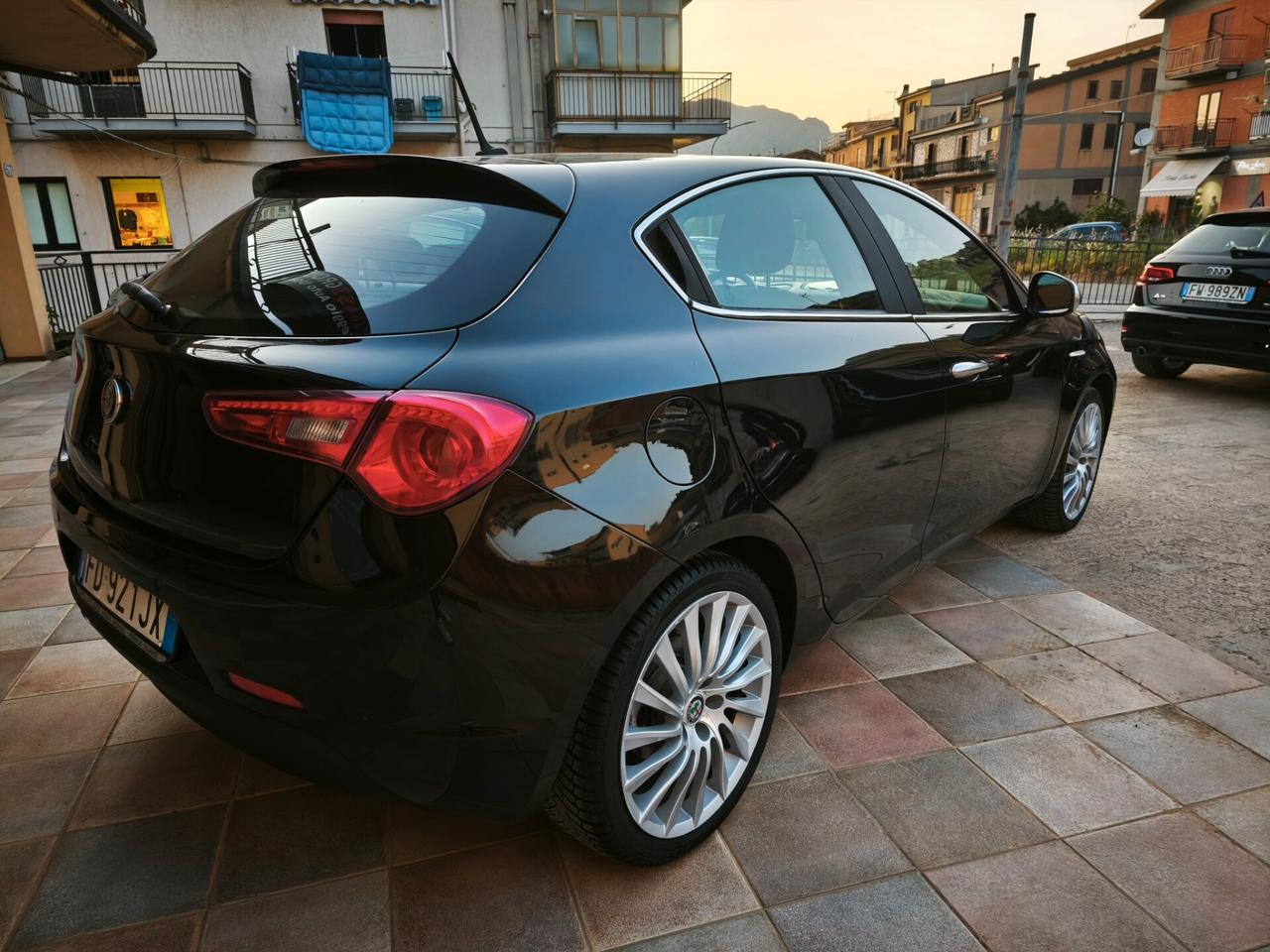 Alfa Romeo Giulietta 1.6 JTDm-2 120 CV Distinctive