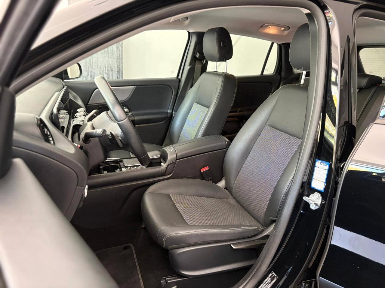 Mercedes-benz GLA 2.0 Sport 115cv -12/2022