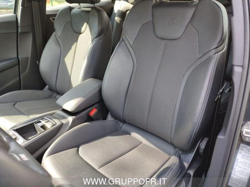 Audi Q2 35 TDI S tronic Identity Black