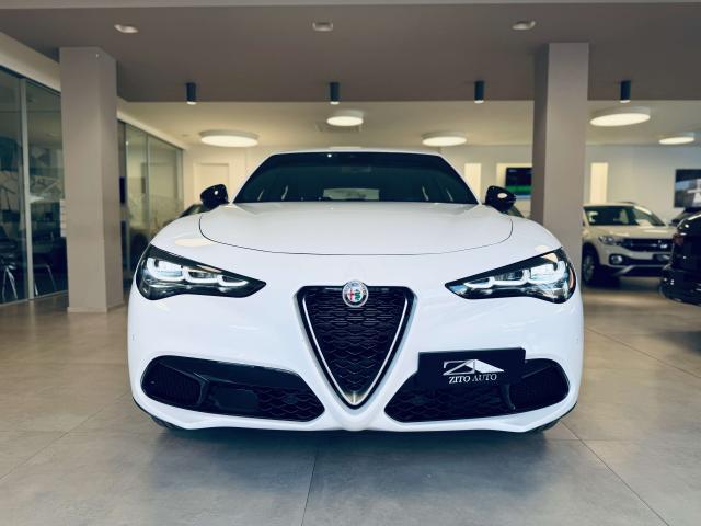 Alfa Romeo Stelvio 2.2 t Super rwd 160cv auto