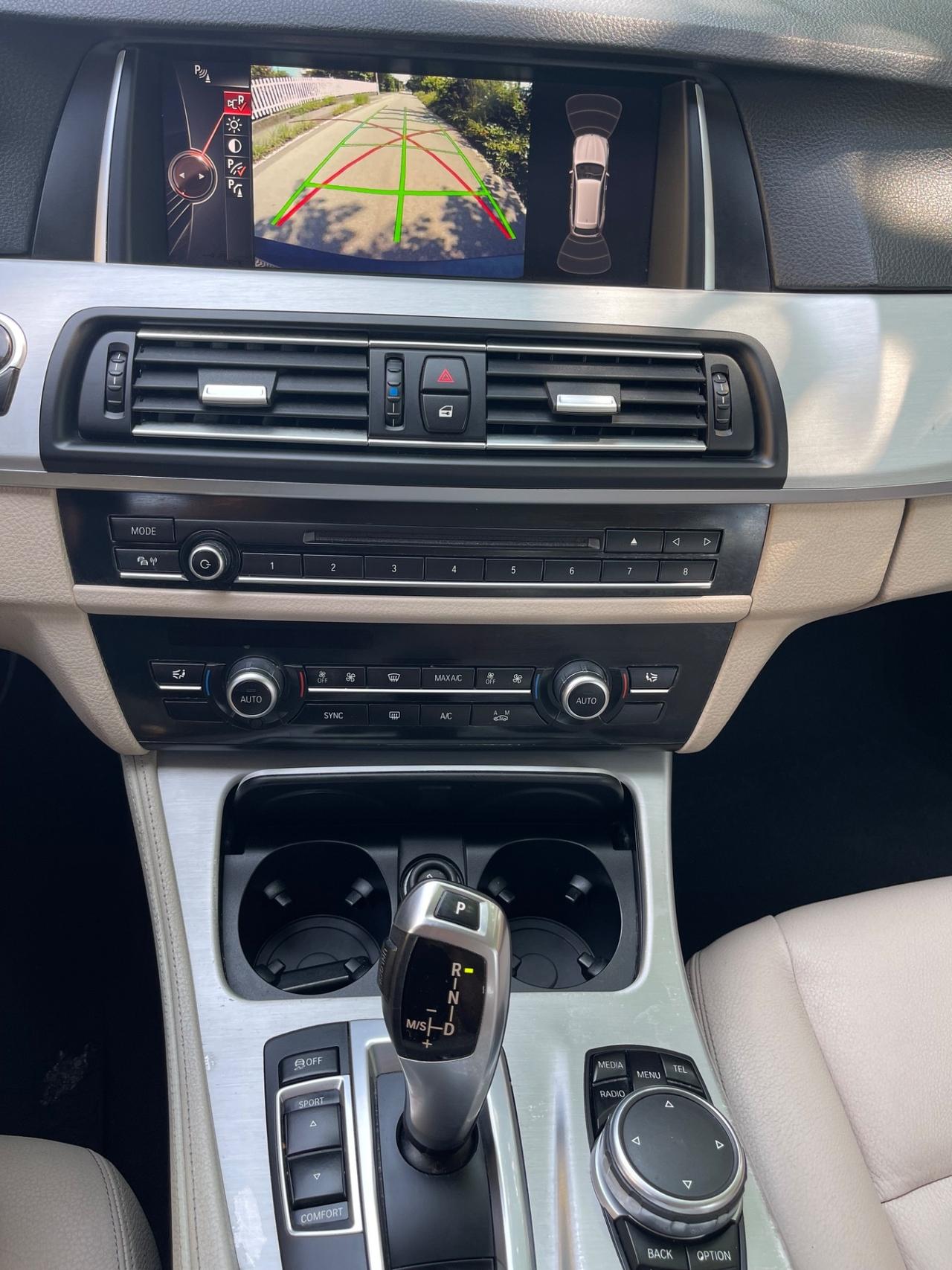 Bmw 520 520d xDrive Luxury