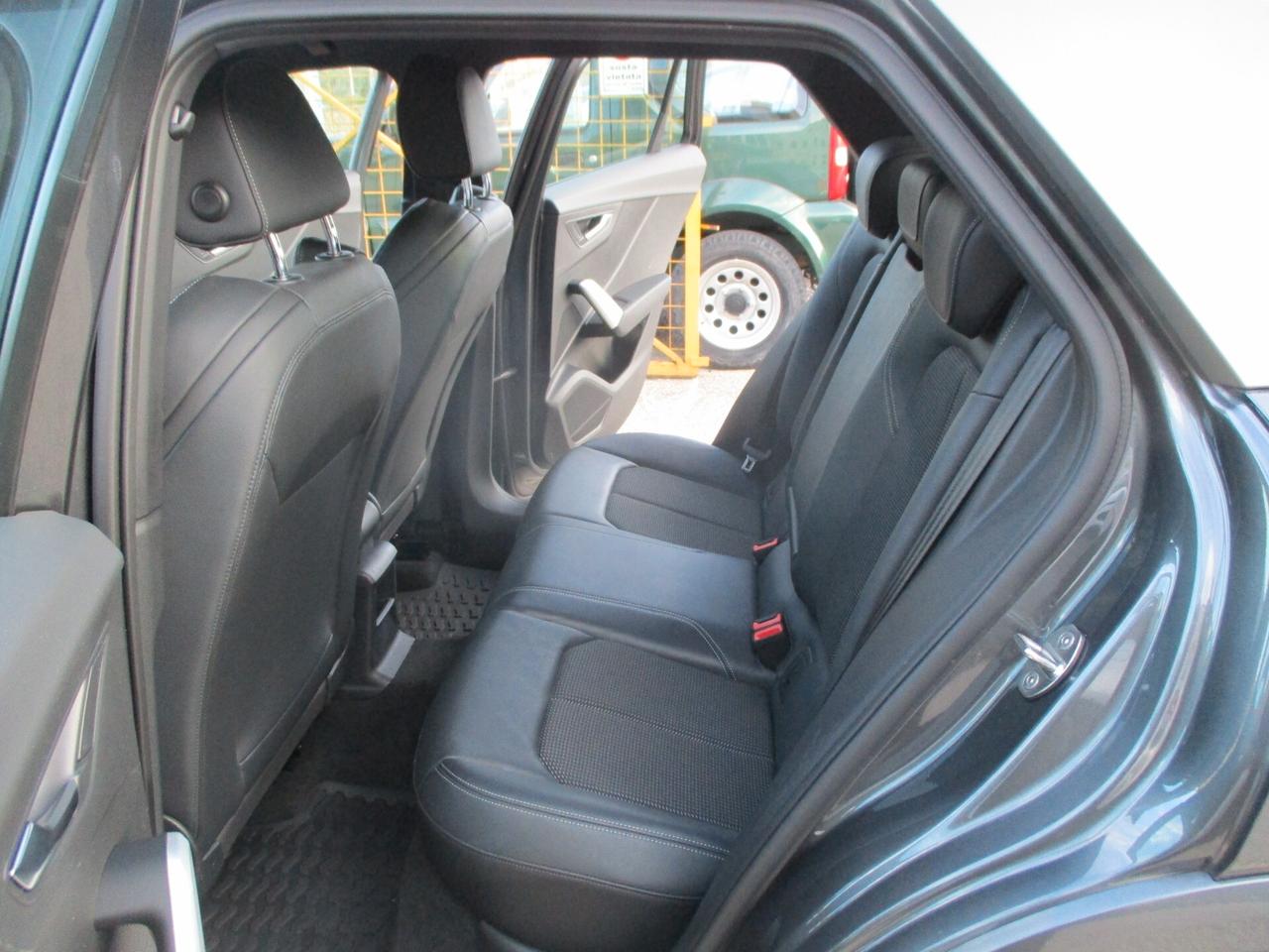 Audi Q2 35 TDI quattro S tronic S- line FULL!! 2020