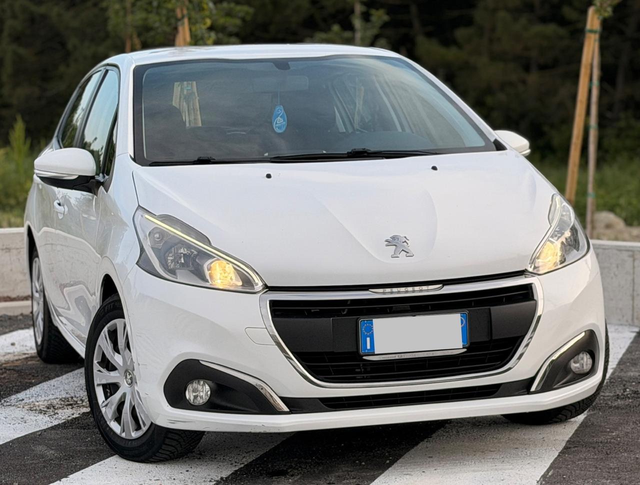 Peugeot 208 PureTech 82 5p. GPL Allure