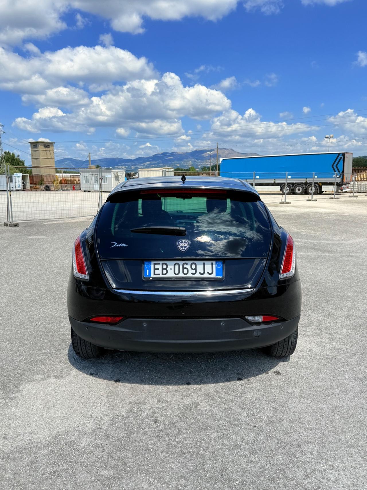 Lancia Delta 1.6 MJT DPF Argento