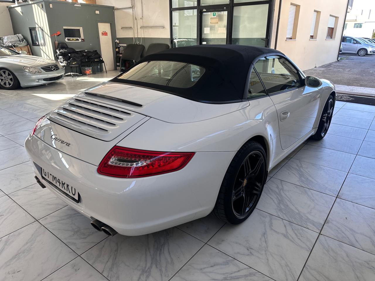 Porsche 911 Carrera 997 Cabriolet