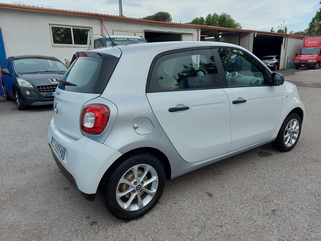 Smart Forfour 1.0 benz/71cv-km 44000-12/2017