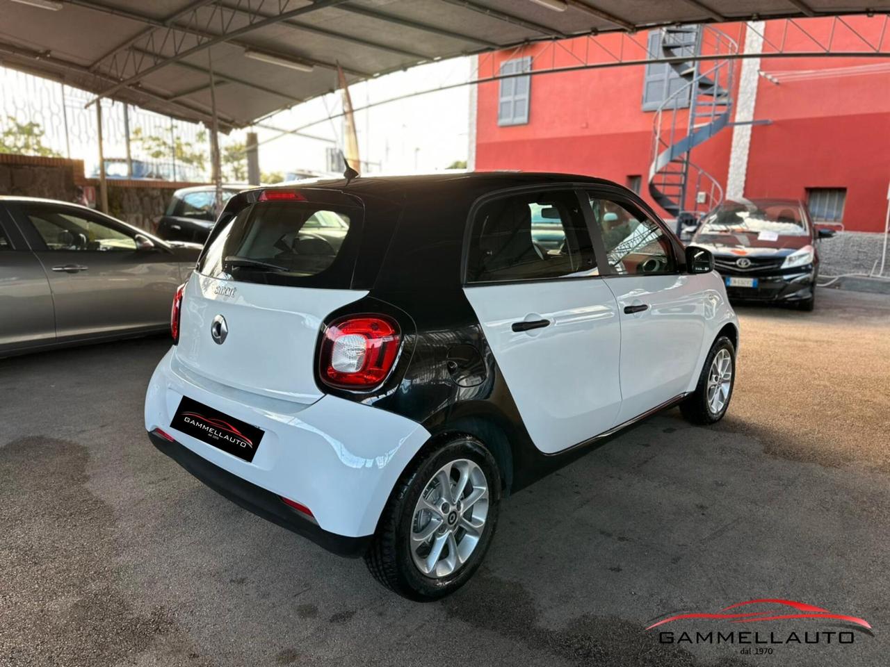 Smart ForFour 1.0 Youngster 71cv