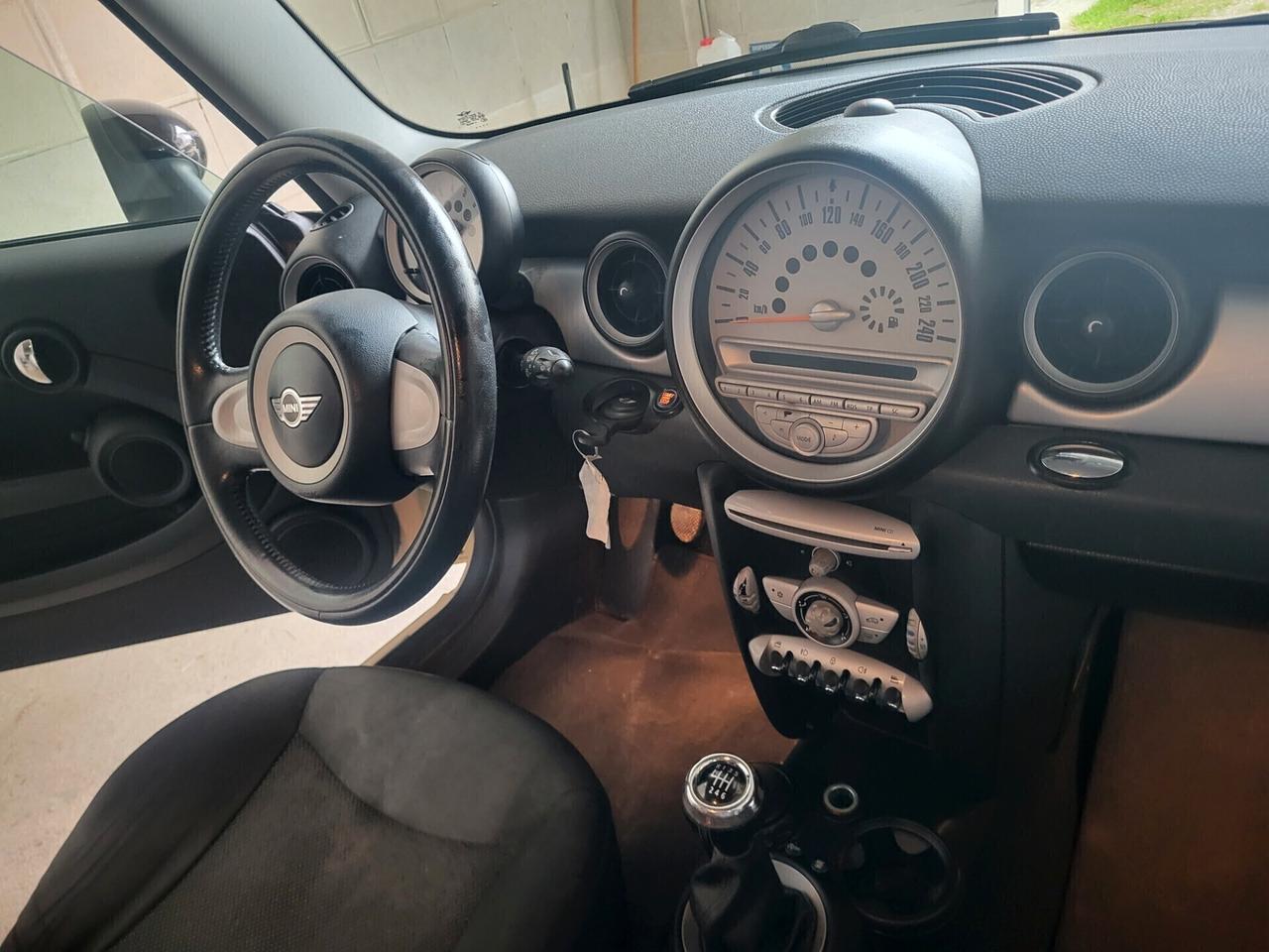 Mini 1.4 16V One Pepper