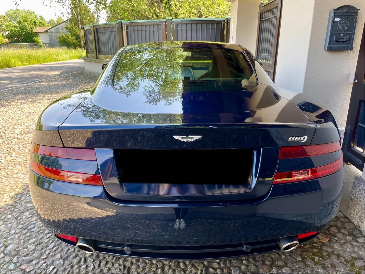 Aston Martin DB9 Coupé Touchtronic *SOLO 63000 KM*