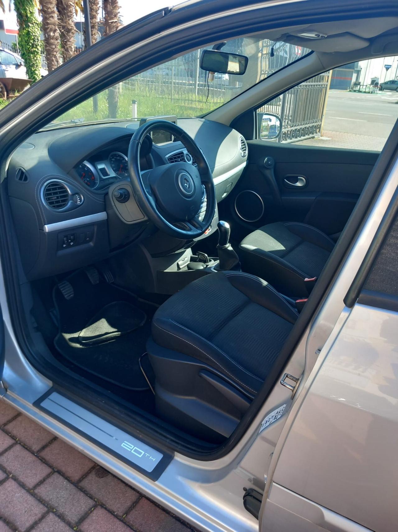 Renault Clio 1.2 16V 5 porte Confort