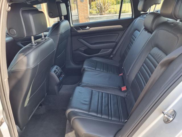 VOLKSWAGEN Passat Variant 2.0 TDI DSG Executive BlueMotion Tech.