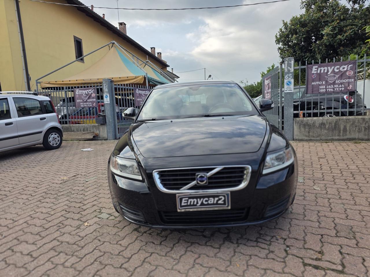 Volvo V50 D2 R-design